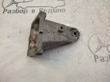 Лапа правая MERCEDES-BENZ W124 W124/S124/C124/A124 (1984 - 1993) — Разборка Мерседес