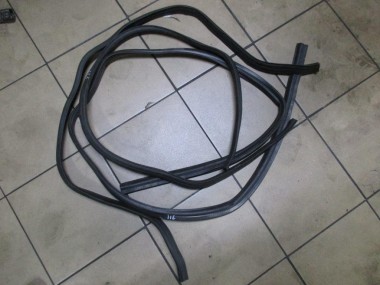 Уплотнитель капота MERCEDES-BENZ E-класс W211/S211 (2002 - 2006) — Разборка Мерседес