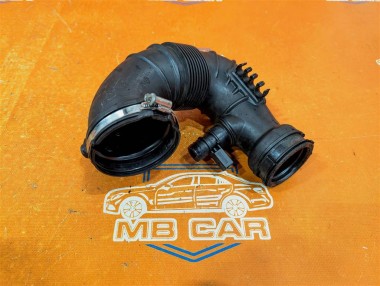 Патрубок воздушный MERCEDES-BENZ C-класс W204/S204 (2006 - 2011) — Разборка Мерседес