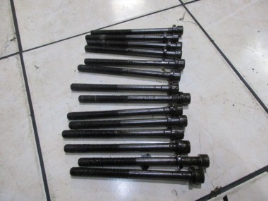 Болт ГБЦ MERCEDES-BENZ E-класс W124/S124/C124/A124 (1984 - 1997) — Разборка Мерседес