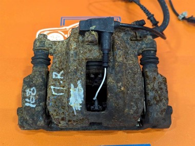 Суппорт передний правый MERCEDES-BENZ A-класс W168 рестайлинг (2001 - 2004) — Разборка Мерседес