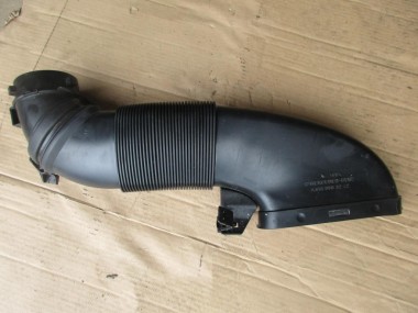 Патрубок воздушный MERCEDES-BENZ C-класс W205/S205/C205/A205 (2014 - 2018) — Разборка Мерседес