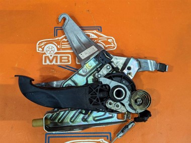 Педаль ручника MERCEDES-BENZ CLS-класс C218/X218 рестайлинг (2014 - 2017) — Разборка Мерседес