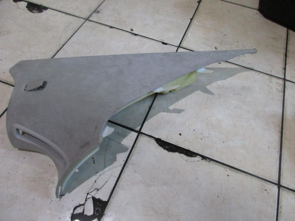 Накладка задней стойки MERCEDES-BENZ E-класс W212/S212/C207/A207 (2009 - 2013) фото 1 &mdash; Разборка Мерседес