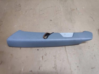 Накладка задней стойки MERCEDES-BENZ E-класс W124/S124/C124/A124 (1984 - 1997) — Разборка Мерседес