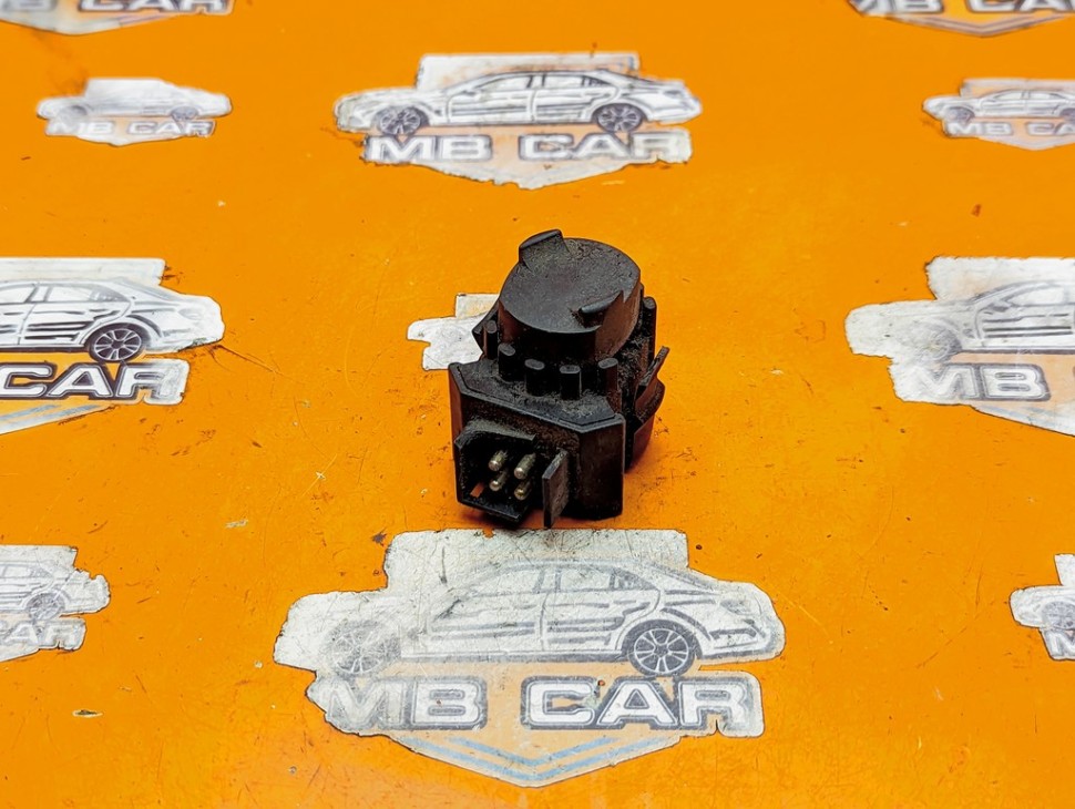 Датчик кикдауна MERCEDES-BENZ S-класс W140 (1991 - 1998) фото 1 &mdash; Разборка Мерседес