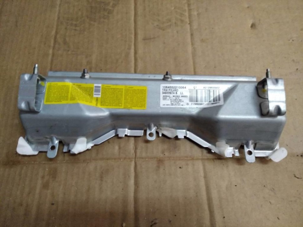 Подушка безопасности коленная MERCEDES-BENZ E-класс W212/S212/C207/A207 (2009 - 2013) фото 1 — Разборка Мерседес