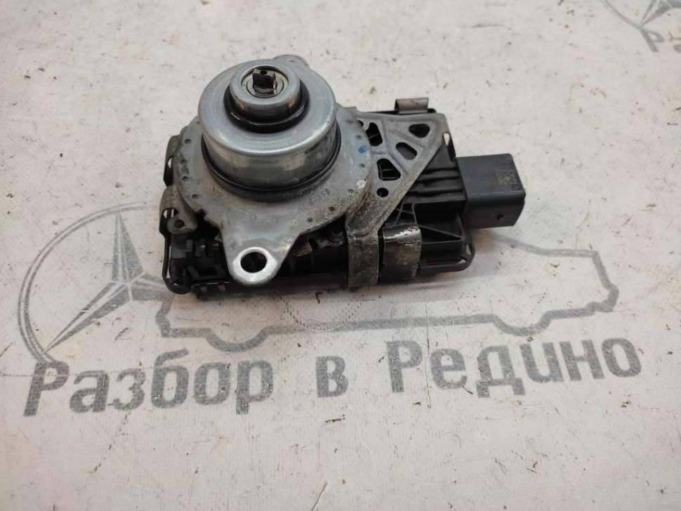 Блок раздатки MERCEDES-BENZ X-класс I (2017 - 2020) фото 1 — Разборка Мерседес