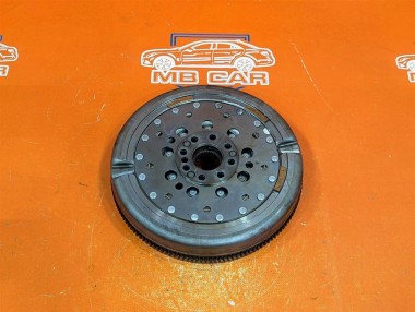 Маховик РКПП (Робот) MERCEDES-BENZ A-класс W176 (2012 - 2015) — Разборка Мерседес