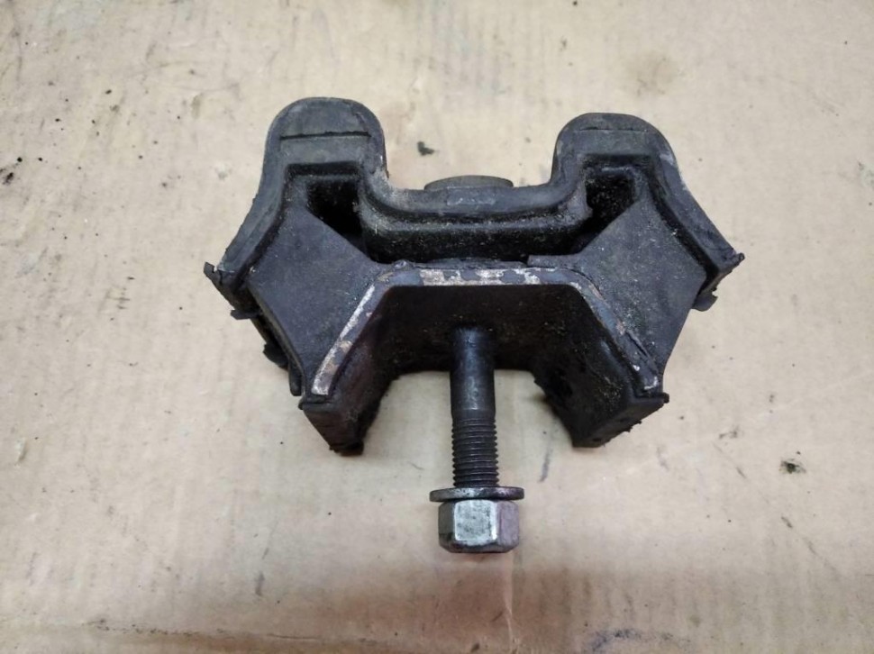 Опора двигателя MERCEDES-BENZ M-класс W163 (1997 - 2001) фото 1 — Разборка Мерседес