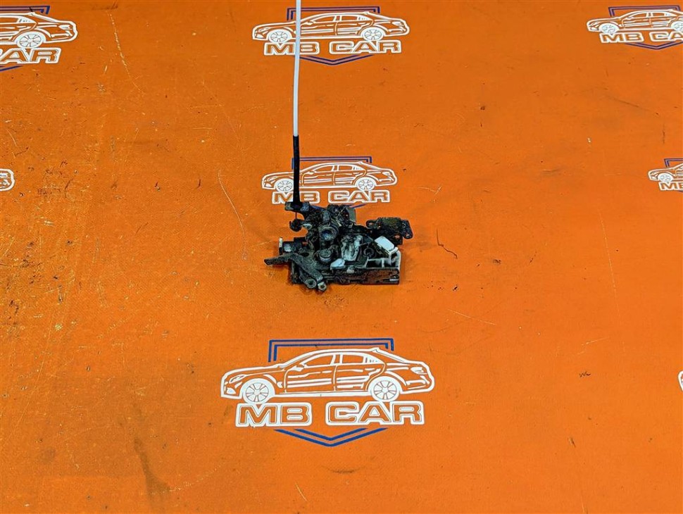 Замок двери задней правой MERCEDES-BENZ Sprinter W901-905 (1995 - 2006) фото 1 — Разборка Мерседес