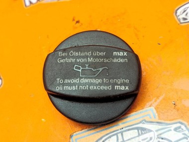 Крышка маслозаливной горловины MERCEDES-BENZ S-класс W220 рестайлинг (2002 - 2005) &mdash; Разборка Мерседес