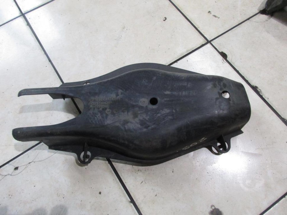 Кожух заднего рычага (лодки) MERCEDES-BENZ C-класс W204/S204 (2006 - 2011) фото 1 — Разборка Мерседес