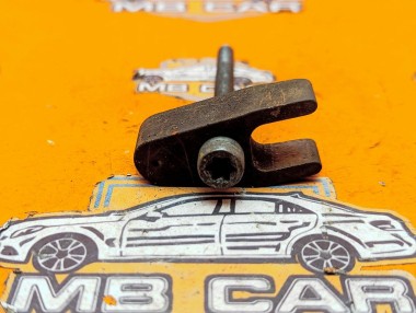 Кронштейн крепления форсунок MERCEDES-BENZ M-класс W164 (2005 - 2008) &mdash; Разборка Мерседес