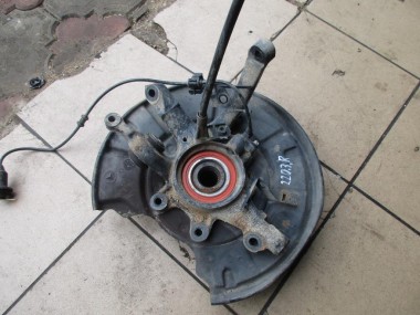 Кулак подвески задний правый MERCEDES-BENZ S-класс W220 (1998 - 2005) — Разборка Мерседес