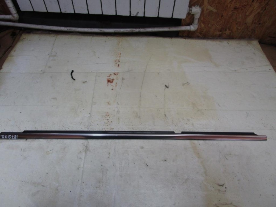 Молдинг стекла двери MERCEDES-BENZ E-класс W212/S212/C207/A207 (2009 - 2013) фото 1 — Разборка Мерседес