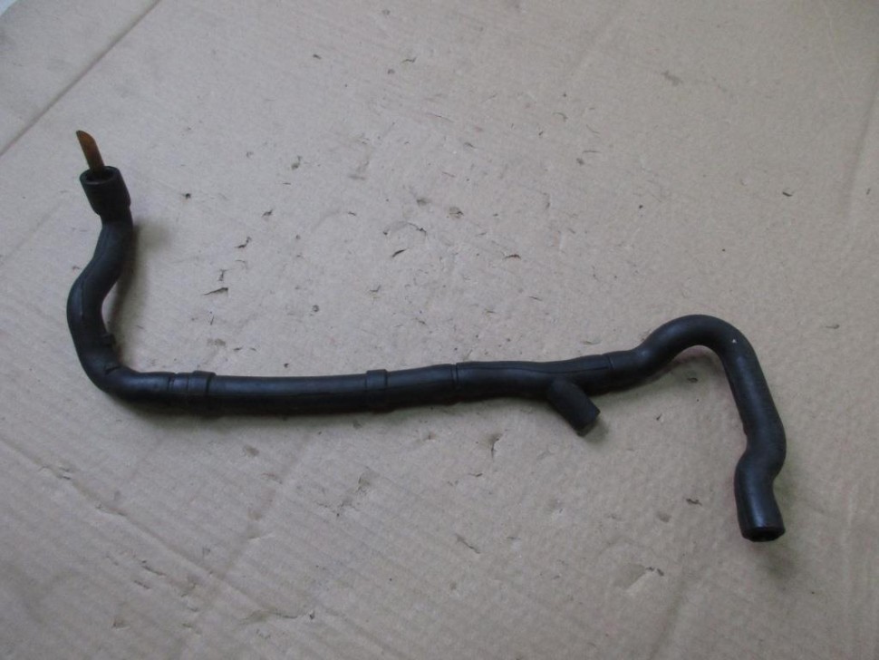 Трубка вентиляции картерных газов MERCEDES-BENZ E-класс W211/S211 (2002 - 2006) фото 1 — Разборка Мерседес