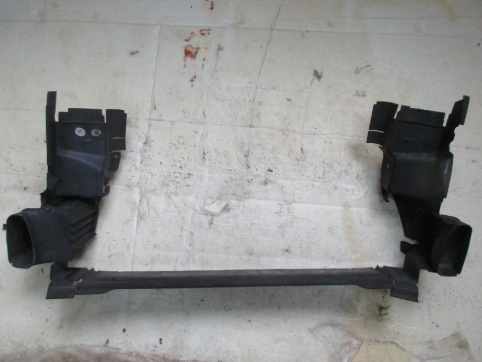 Кожух радиатора MERCEDES-BENZ E-класс W211/S211 (2002 - 2006) фото 1 — Разборка Мерседес