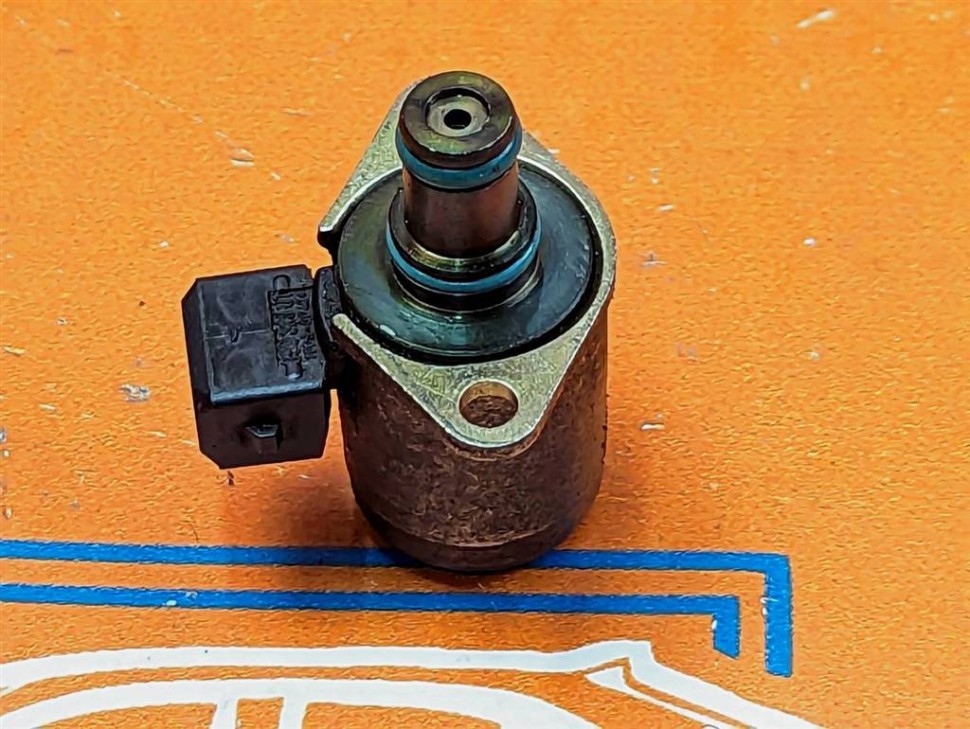 Клапан рулевой рейки MERCEDES-BENZ S-класс W221 (2005 - 2009) фото 1 — Разборка Мерседес