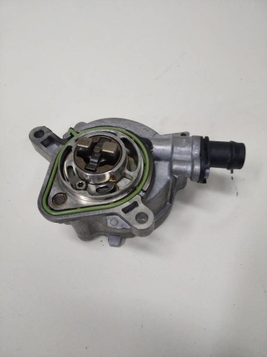 Насос вакуумный MERCEDES-BENZ A-класс W177 (2018 - 2023) — Разборка Мерседес