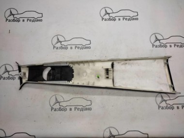 Накладка средней стойки MERCEDES-BENZ M-класс W164 (2005 - 2008) — Разборка Мерседес