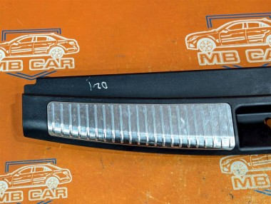 Накладка замка багажника MERCEDES-BENZ M-класс W164 рестайлинг (2008 - 2011) — Разборка Мерседес