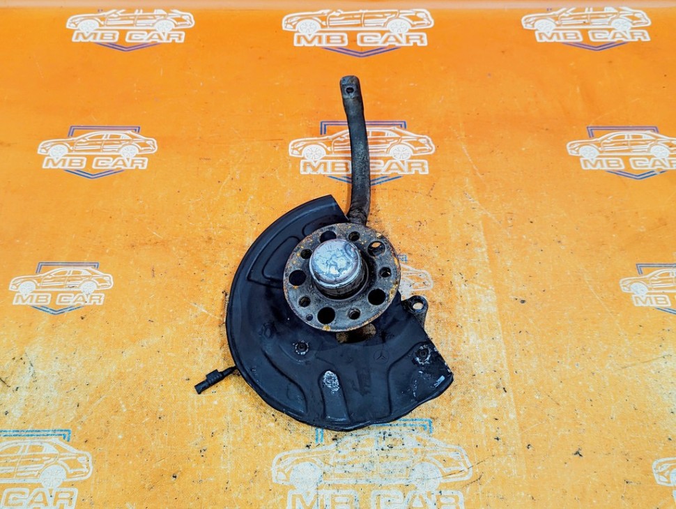 Кулак поворотный передний левый MERCEDES-BENZ E-класс AMG W211/S211 (2002 - 2006) фото 1 — Разборка Мерседес