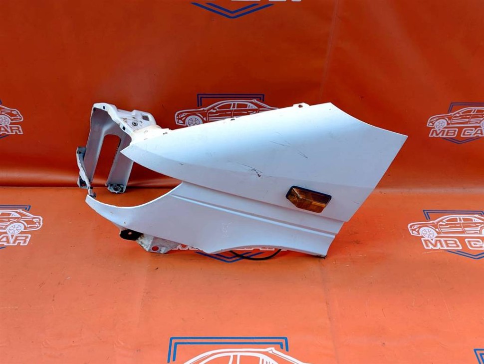 Крыло переднее левое MERCEDES-BENZ Sprinter W901-905 (1995 - 2006) фото 1 — Разборка Мерседес