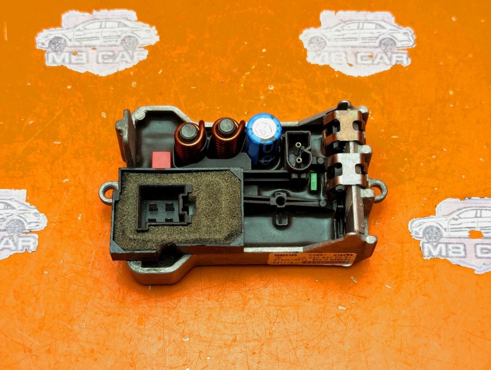 Реле моторчика печки MERCEDES-BENZ C-класс W203/S203/CL203 (2000 - 2004) фото 1 — Разборка Мерседес