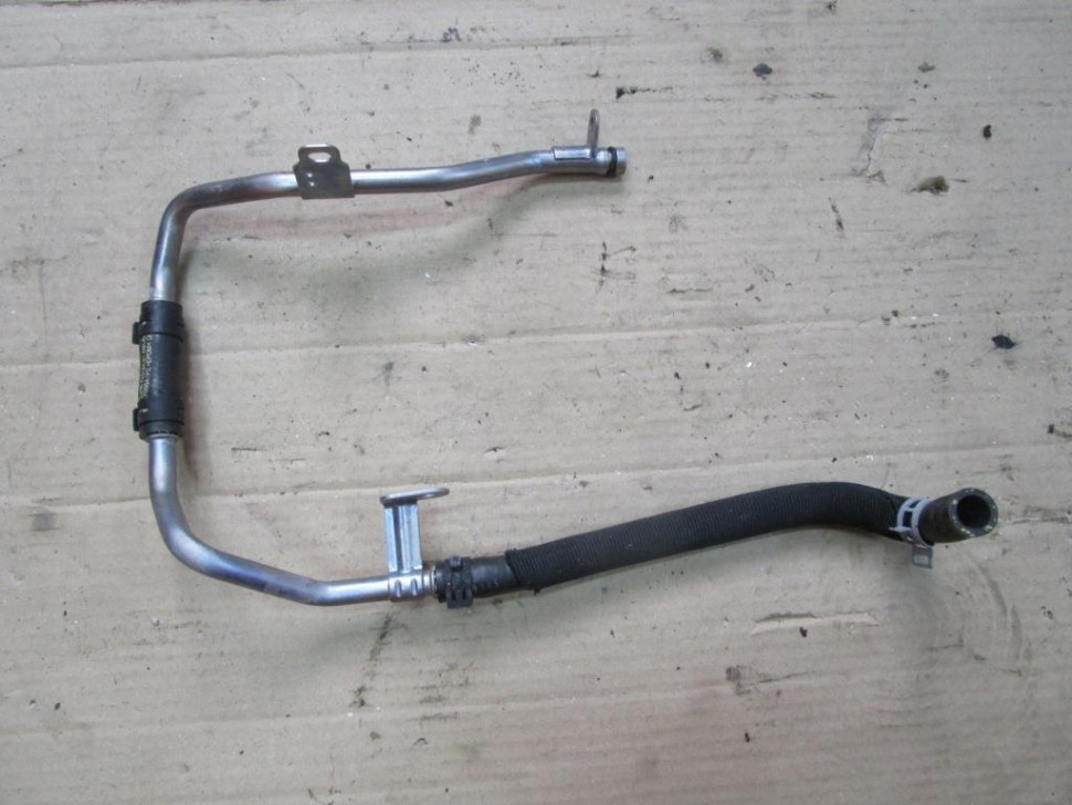 Трубка ОЖ MERCEDES-BENZ C-класс W205/S205/C205/A205 (2014 - 2018) фото 1 — Разборка Мерседес