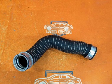 Патрубок интеркулера MERCEDES-BENZ C-класс W203/S203/CL203 (2000 - 2004) — Разборка Мерседес