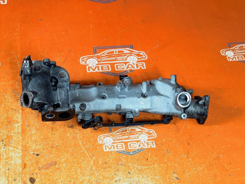 Коллектор впускной MERCEDES-BENZ M-класс W166 (2011 - 2015) фото 1 &mdash; Разборка Мерседес