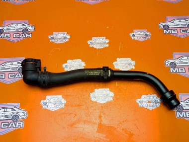 Патрубок ОЖ MERCEDES-BENZ A-класс AMG W176 (2013 - 2015) &mdash; Разборка Мерседес