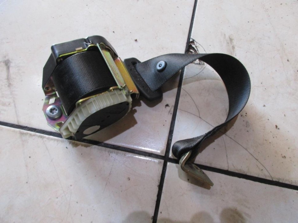 Ремень безопасности задний левый MERCEDES-BENZ C-класс W203/S203/CL203 рестайлинг (2004 - 2008) фото 1 — Разборка Мерседес