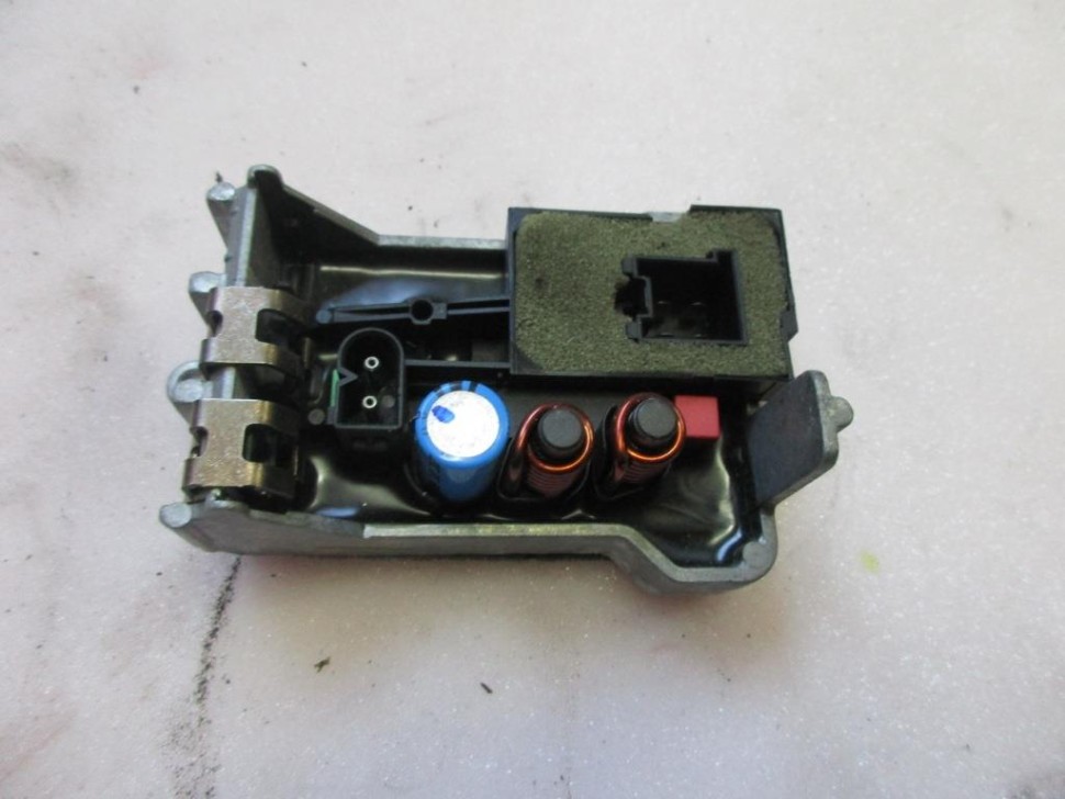 Реле моторчика печки MERCEDES-BENZ M-класс W163 рестайлинг (2001 - 2005) фото 1 — Разборка Мерседес