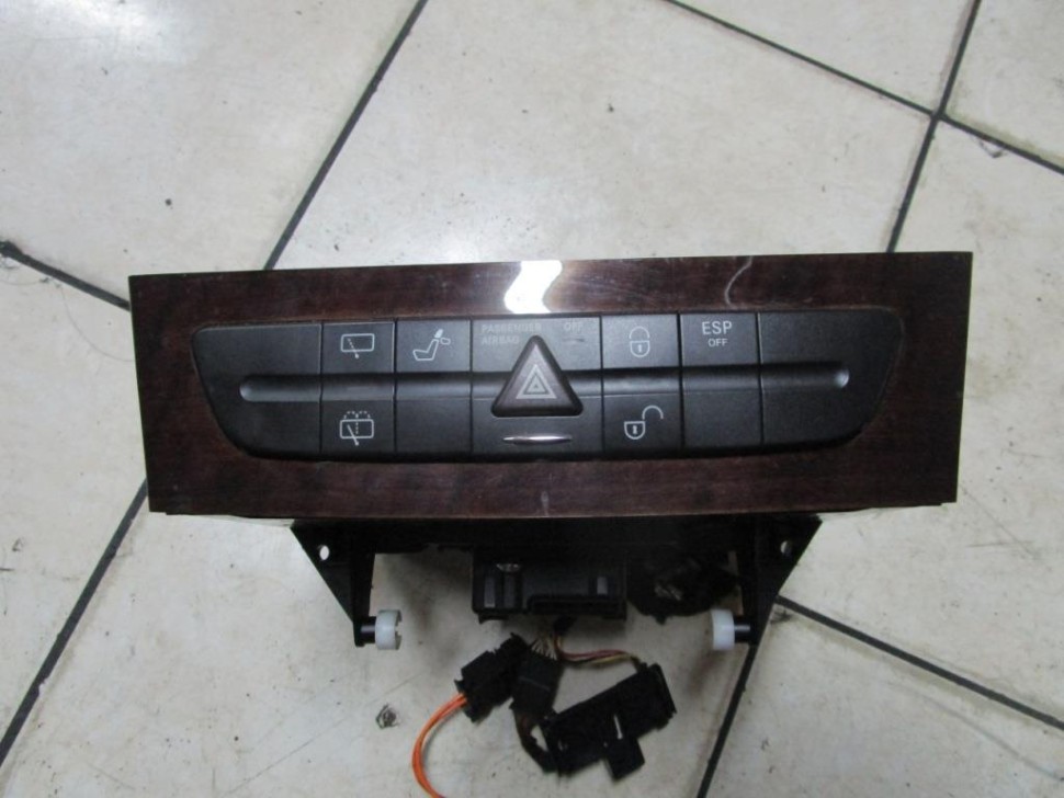 Чейнджер MERCEDES-BENZ E-класс W211/S211 (2002 - 2006) фото 1 — Разборка Мерседес