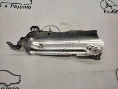 Кронштейн корпуса воздушного фильтра MERCEDES-BENZ R-класс W251 (2005 - 2007) — Разборка Мерседес