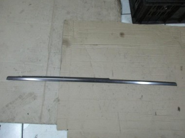 Молдинг стекла двери MERCEDES-BENZ E-класс W211/S211 (2002 - 2006) — Разборка Мерседес