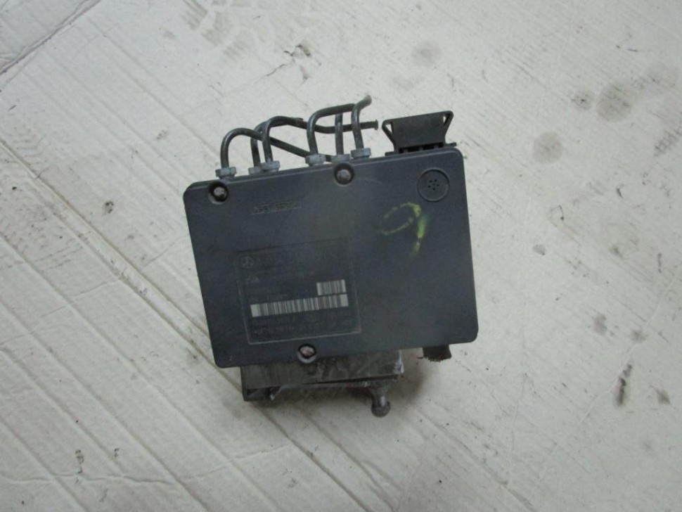 Блок ABS MERCEDES-BENZ C-класс W203/S203/CL203 рестайлинг (2004 - 2008) фото 1 &mdash; Разборка Мерседес