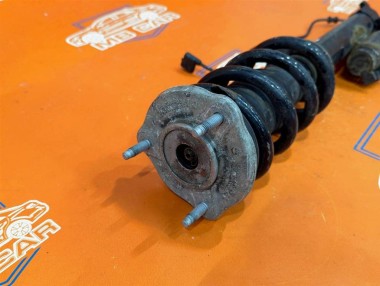 Стойка передняя MERCEDES-BENZ C-класс AMG W205/S205/C205/A205 (2014 - 2018) — Разборка Мерседес