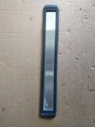 Накладка порога внутренняя MERCEDES-BENZ E-класс W211/S211 (2002 - 2006) — Разборка Мерседес