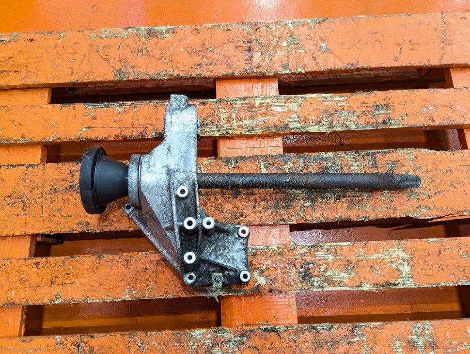 Вал промежуточный перед привода MERCEDES-BENZ Vito W638 (1996 - 2003) фото 1 — Разборка Мерседес