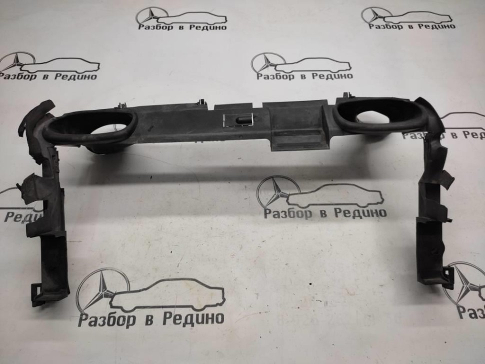 Воздухозаборник MERCEDES-BENZ C-класс W203/S203/CL203 рестайлинг (2004 - 2008) фото 1 — Разборка Мерседес