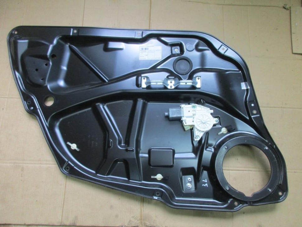 Стеклоподъемник задний левый MERCEDES-BENZ R-класс W251 (2005 - 2007) фото 1 — Разборка Мерседес