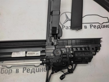 Шторка задней двери MERCEDES-BENZ S-класс W222/C217/A217 (2013 - 2017) — Разборка Мерседес