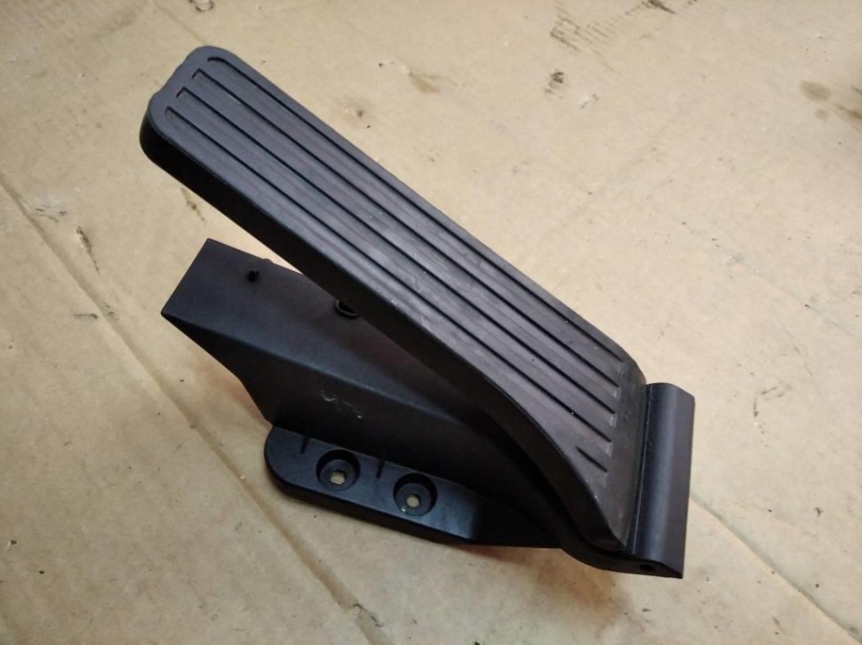 Педаль газа электронная MERCEDES-BENZ E-класс W212/S212/C207/A207 (2009 - 2013) фото 1 — Разборка Мерседес