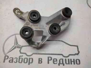 Кронштейн блока ABS MERCEDES-BENZ C-класс W205/S205/C205/A205 (2014 - 2018) — Разборка Мерседес