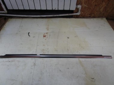 Молдинг стекла двери MERCEDES-BENZ E-класс W212/S212/C207/A207 (2009 - 2013) — Разборка Мерседес