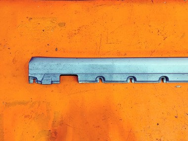 Порог пластиковый левый MERCEDES-BENZ GLK-класс X204 (2008 - 2012) — Разборка Мерседес