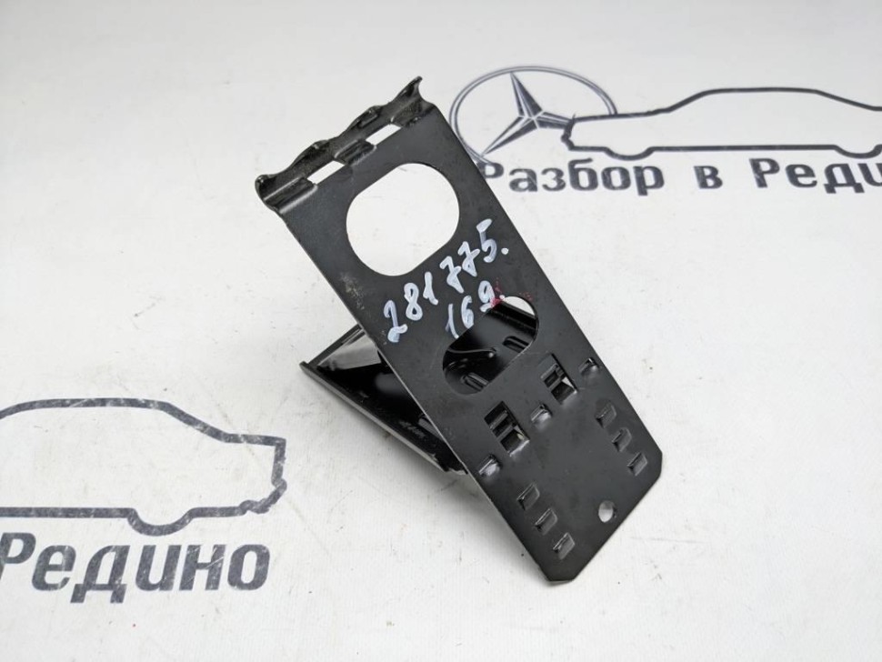 Противооткатный упор MERCEDES-BENZ A-класс W169 (2004 - 2008) фото 1 — Разборка Мерседес